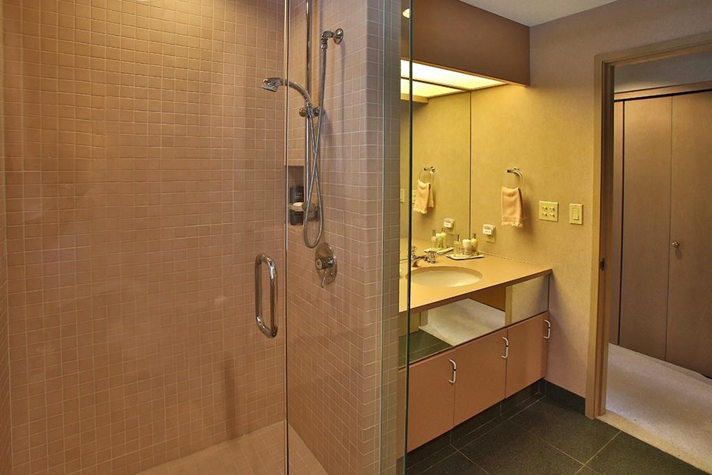 44 Oak Hill Road Worcester, MA 01609 - Photo 15 of 36 Gallery Image 15