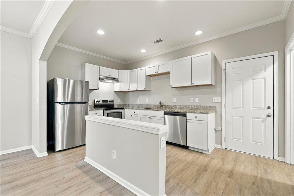 1607 Jonesboro Road Southeast Atlanta, GA 30315 - Photo 3 of 17 Gallery Image 3