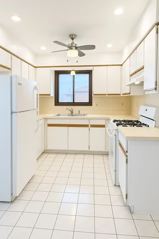 $1,550 | 15741 Thomas Lane, Unit 3BR, Oak Forest, IL 60452