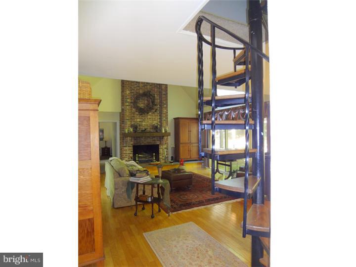 6930 Upper York Road New Hope, PA 18938 - Photo 4 of 22
