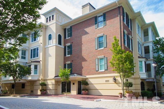 2901 Market Bridge Lane, Unit 302 Raleigh, NC 27608 - Photo 1 of 25 Gallery Image 1
