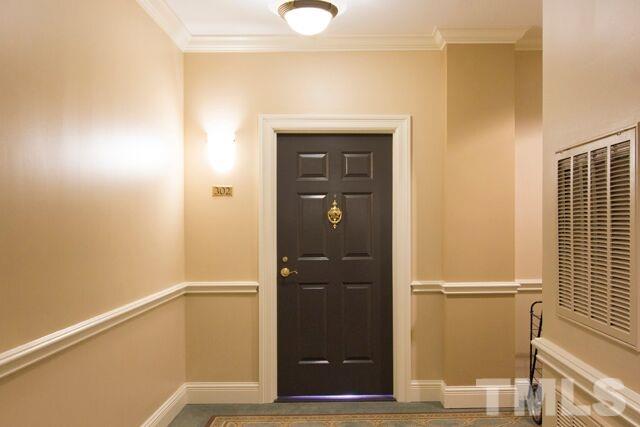 2901 Market Bridge Lane, Unit 302 Raleigh, NC 27608 - Photo 2 of 25 Gallery Image 2