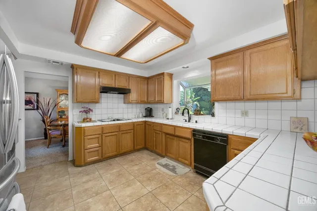 $500,000 | Undisclosed Address, Bakersfield, CA 93308