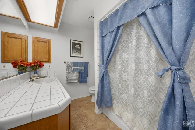 $500,000 | Undisclosed Address, Bakersfield, CA 93308