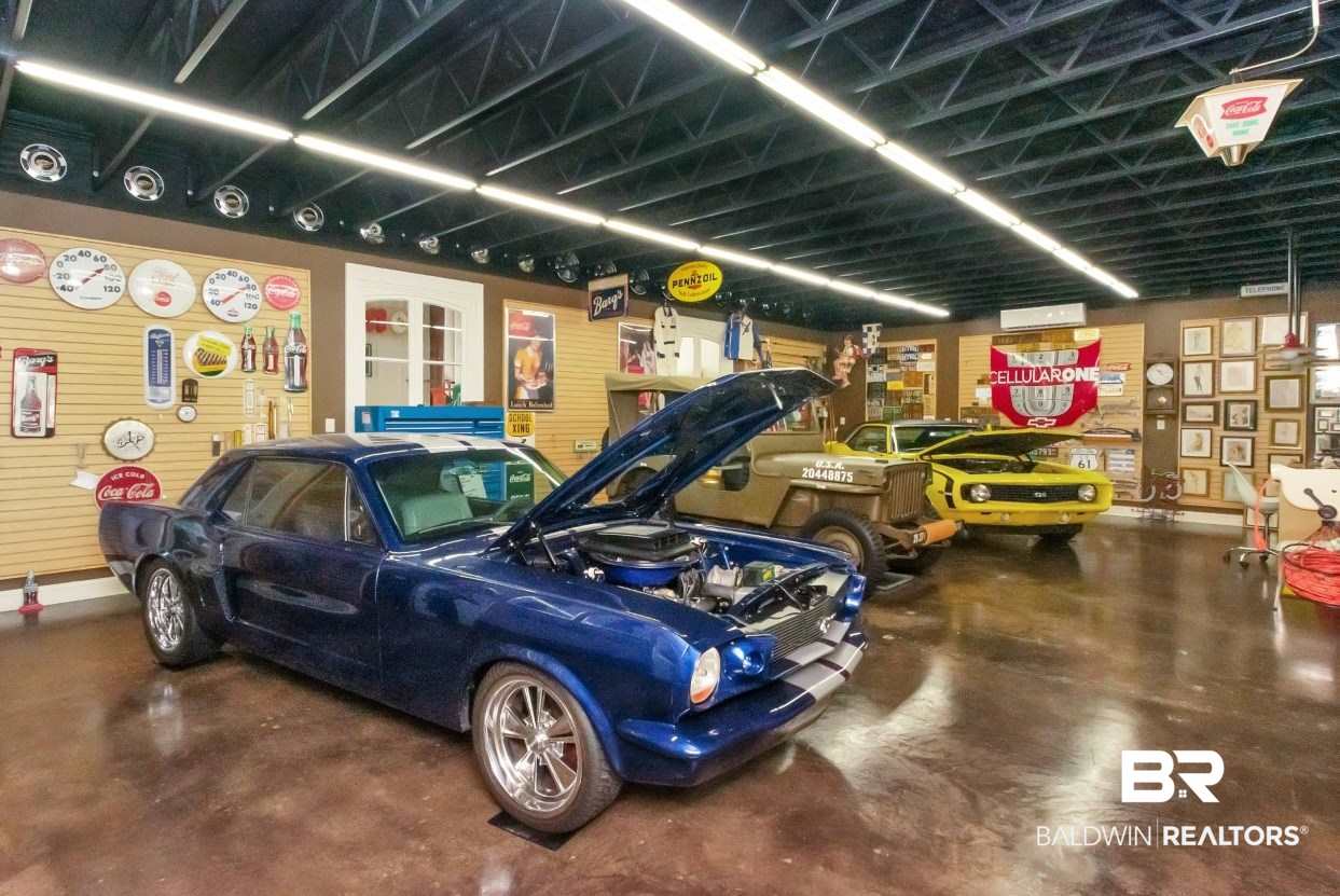 11000 Kelly Road Mobile, AL 36608 - Photo 23 of 48 Plenty of room for your toys!