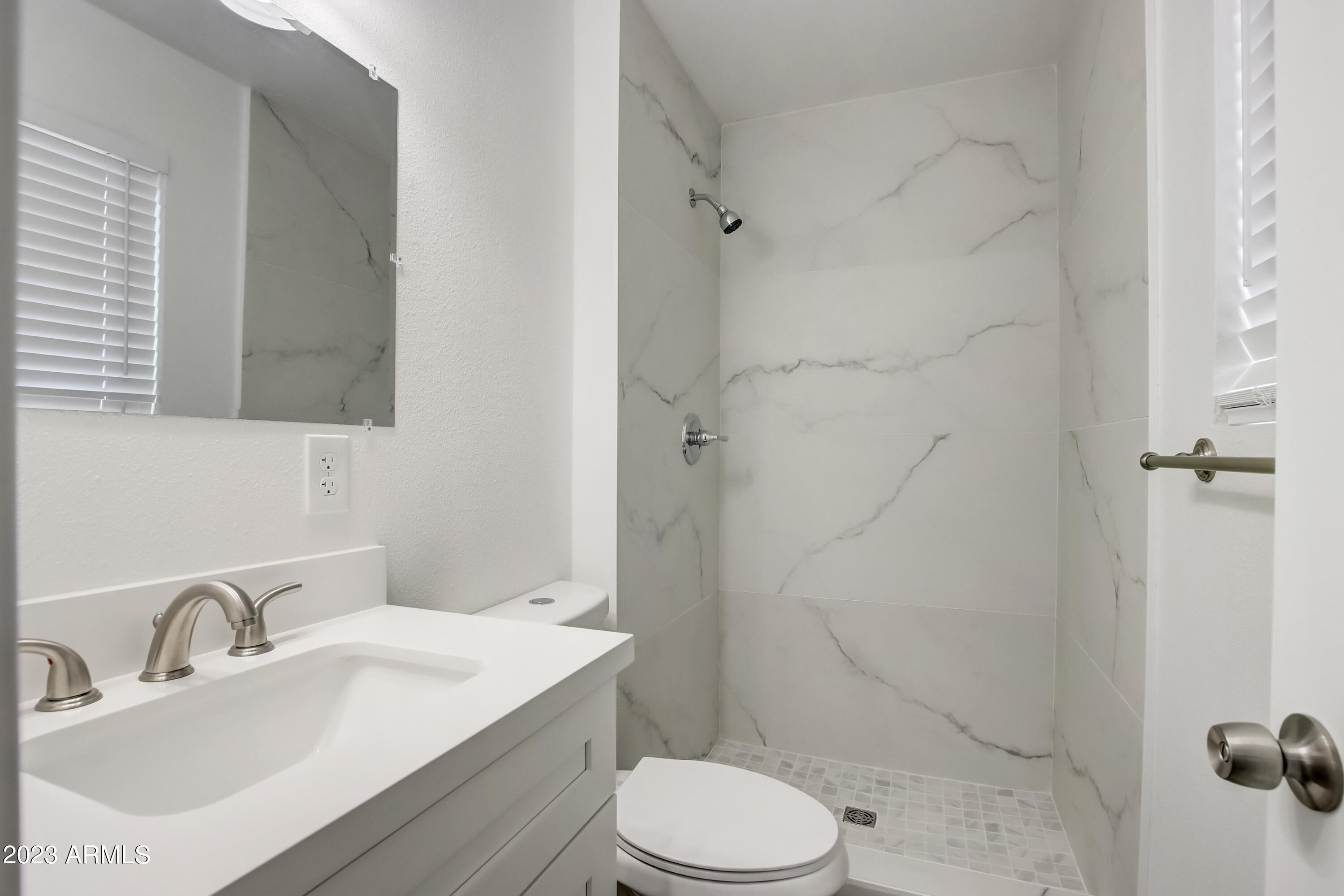 2538 West Bloomfield Road Phoenix, AZ 85029 - Photo 18 of 26 20
