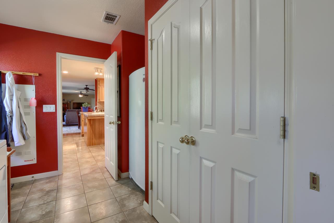 4733 Hirsch Road Mariposa, CA 95338 - Photo 21 of 51