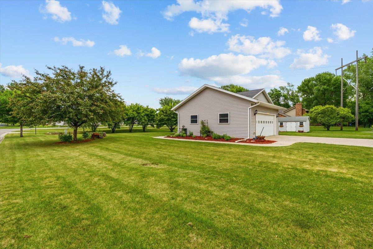 1230 Lenore Way Fergus Falls, MN 56537 - Photo 5 of 88