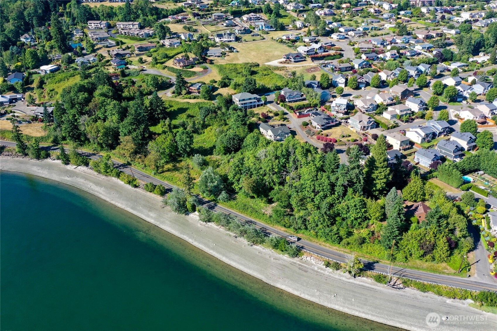-xxx Tracyton Beach Road Northwest Bremerton, WA 98310 - Photo 4 of 26 a view of a garden from a balcony