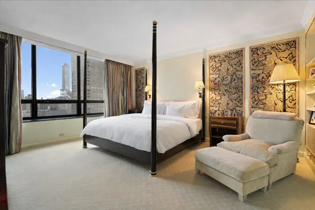 $2,500,000 | 180 East Pearson Street, Unit 3304, Chicago, IL 60611