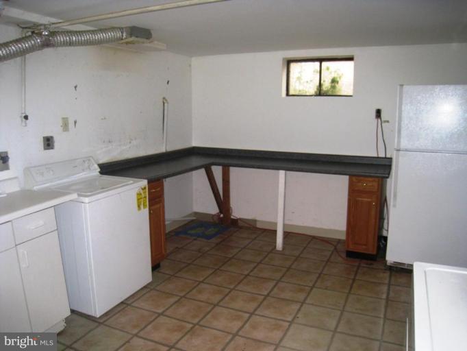 5910 Craig Street Springfield, VA 22150 - Photo 10 of 14 Laundry Area 1