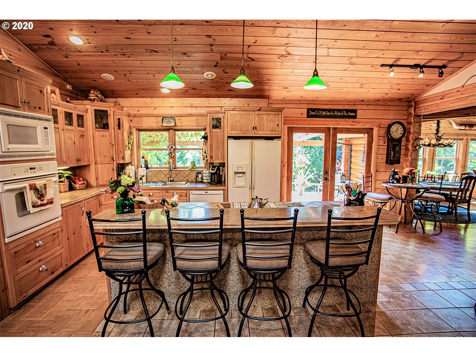 201 Upper Lakeview Rd Road White Salmon, WA 98672 - Photo 16 of 32 Kitchen
