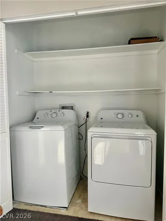 $1,950 | 7037 Brown Derby Circle, Las Vegas, NV 89128