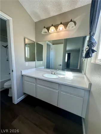 $1,950 | 7037 Brown Derby Circle, Las Vegas, NV 89128