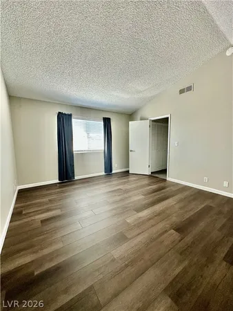 $1,950 | 7037 Brown Derby Circle, Las Vegas, NV 89128