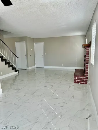 $1,950 | 7037 Brown Derby Circle, Las Vegas, NV 89128