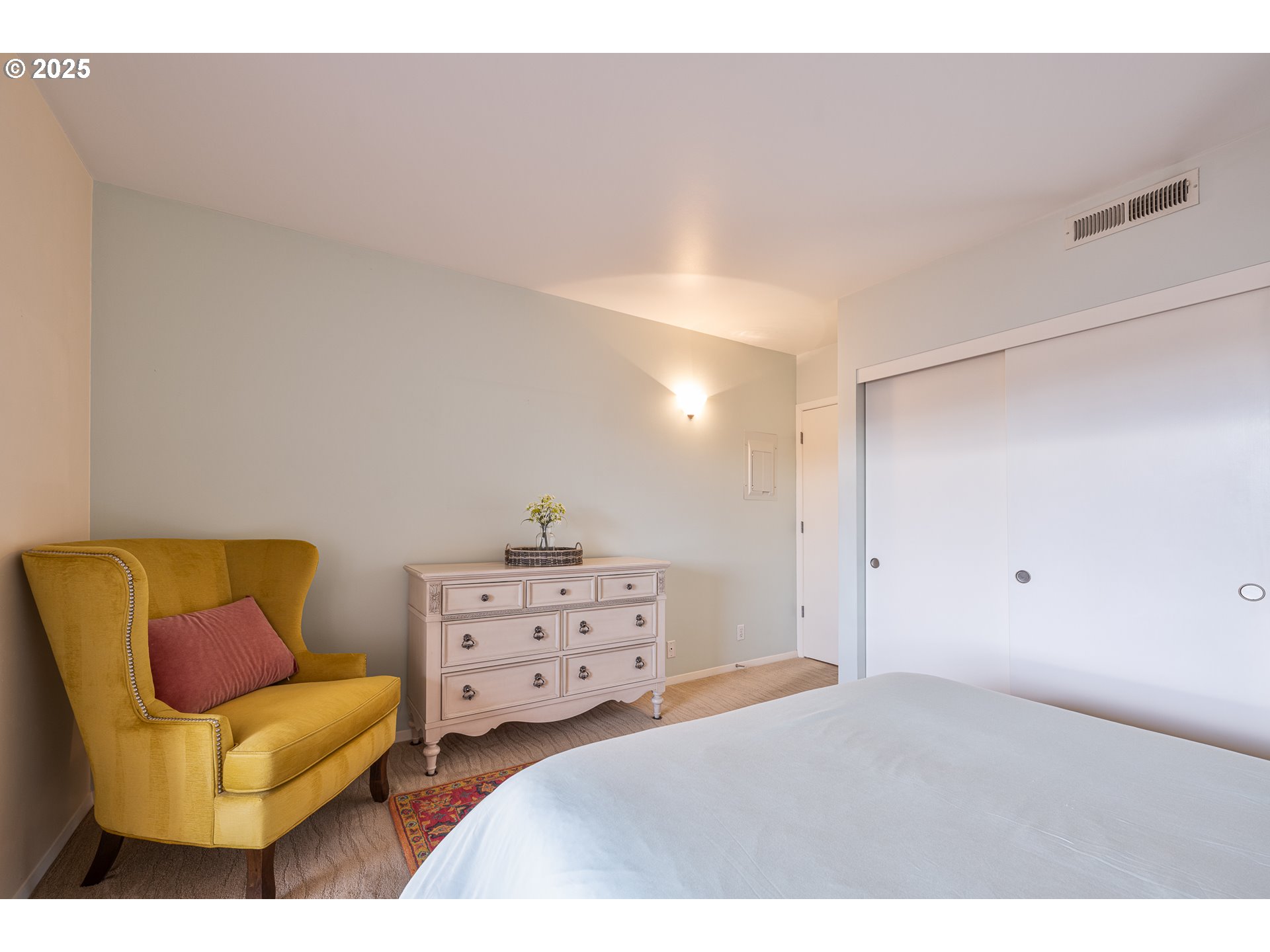 6665 West Burnside Road, Unit 434 Portland, OR 97225 - Photo 16 of 33 Bedroom