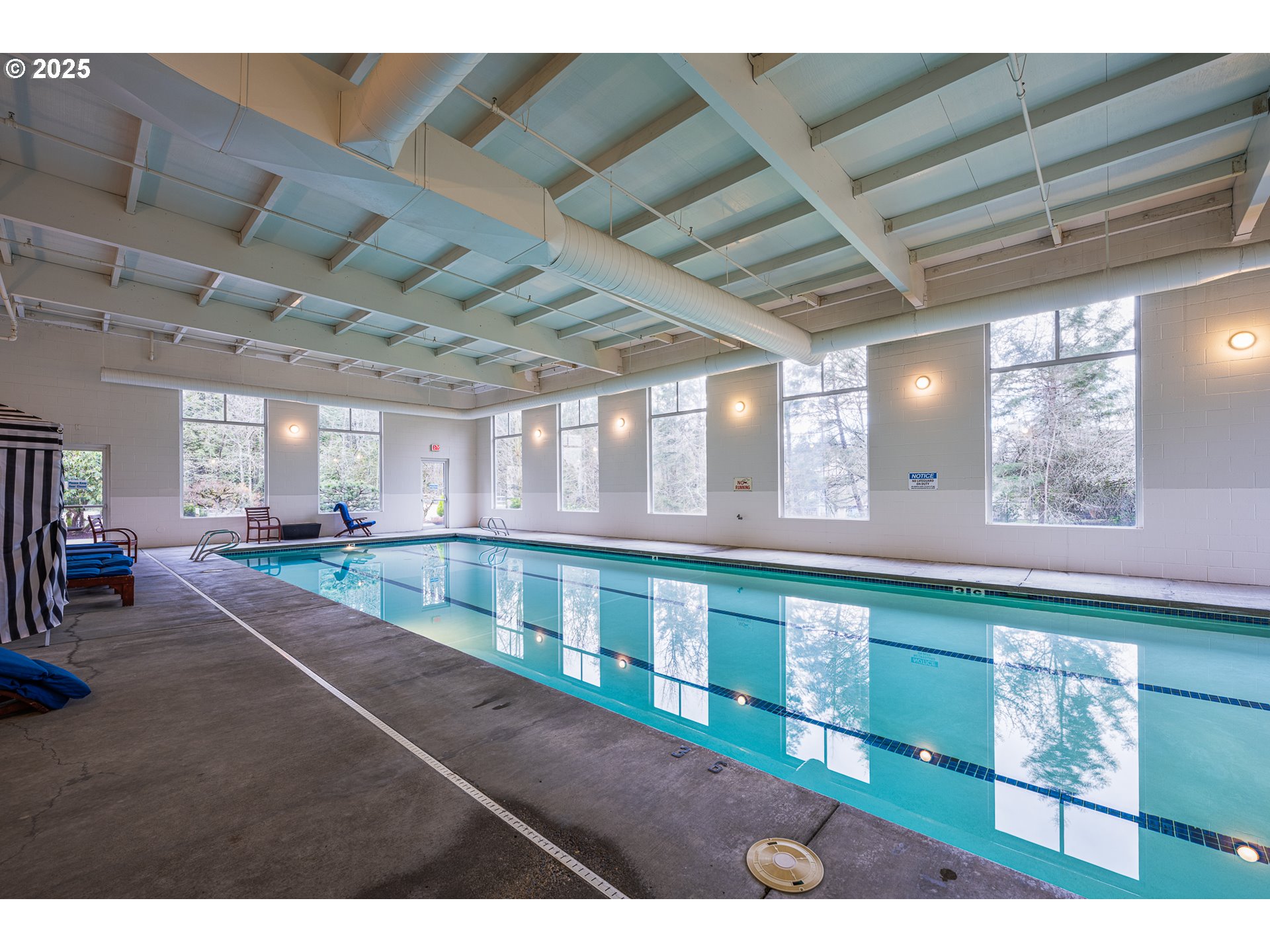 6665 West Burnside Road, Unit 434 Portland, OR 97225 - Photo 26 of 33 Swimming Pool