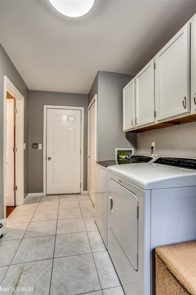 4075 Devonshire Road Fort Gratiot, MI 48059 - Photo 13 of 24 31400121-12.JPG