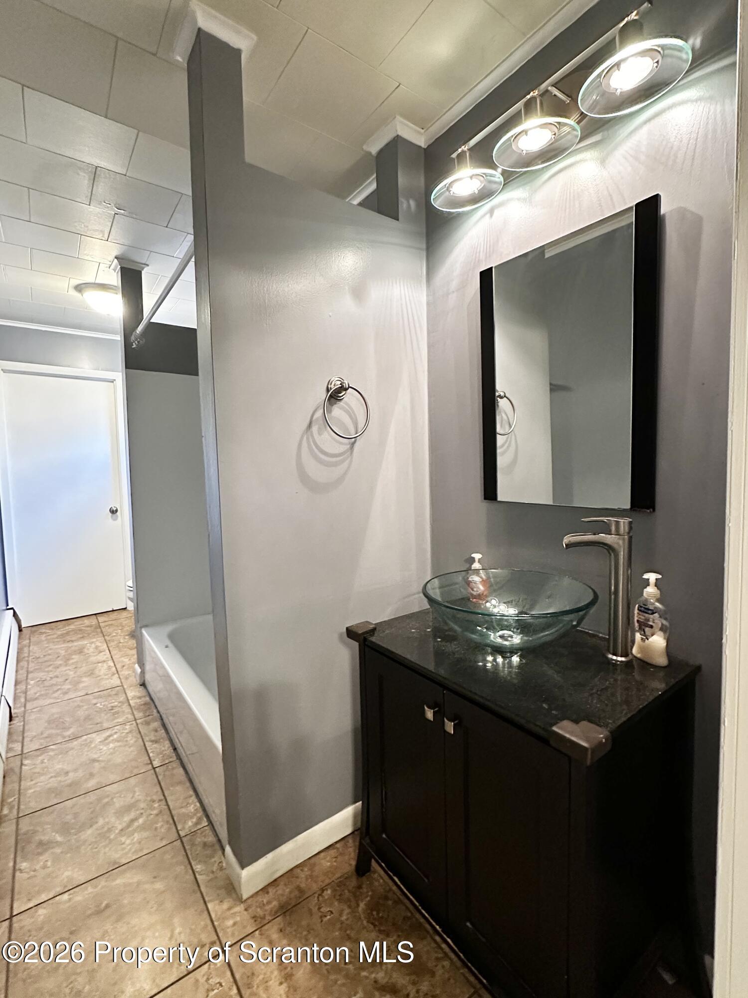 615 Delaware Street Mayfield, PA 18433 - Photo 14 of 29 1st Floor Full Bathroom