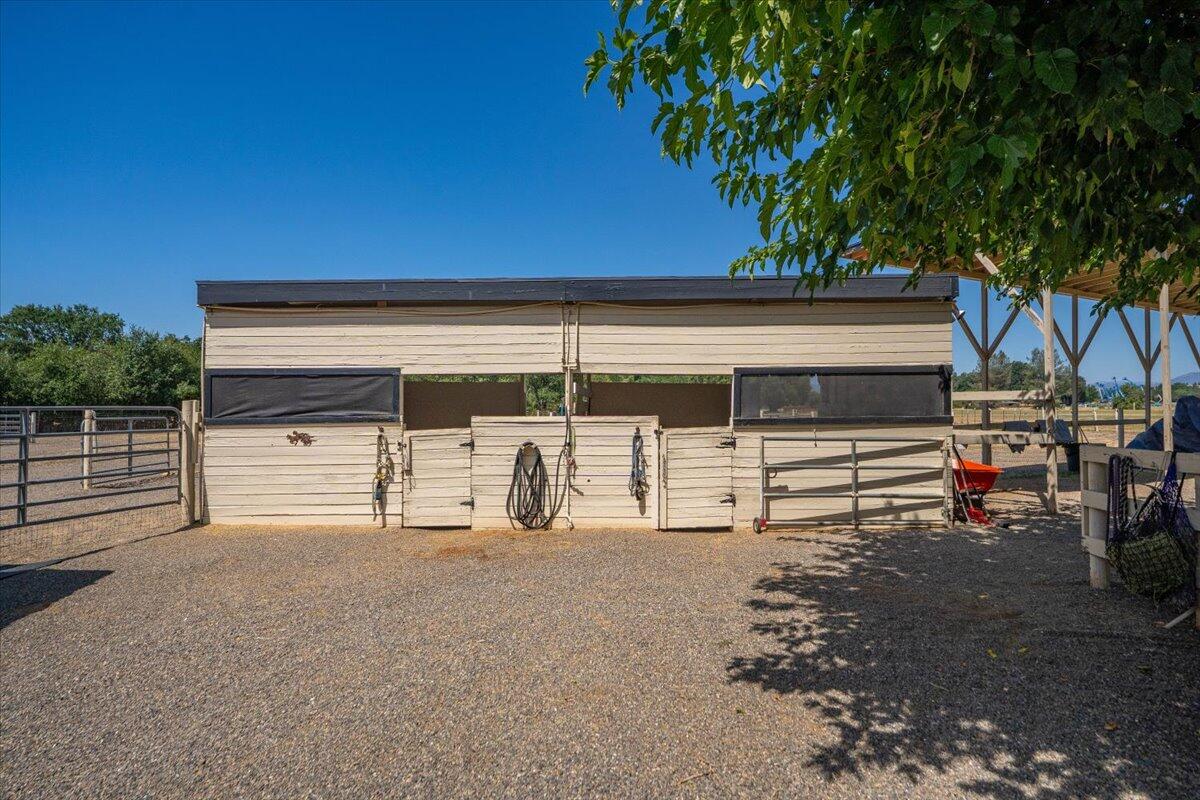 5521 Churn Crk Road Redding, CA 96002 - Photo 126 of 154 22c1