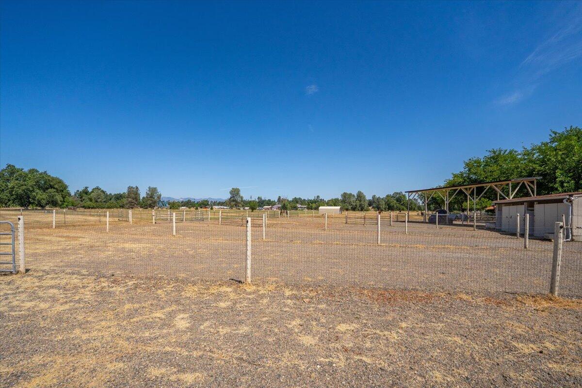 5521 Churn Crk Road Redding, CA 96002 - Photo 135 of 154 23c
