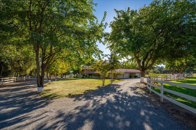 $1,595,000 | 5521 Churn Crk Road, Redding, CA 96002