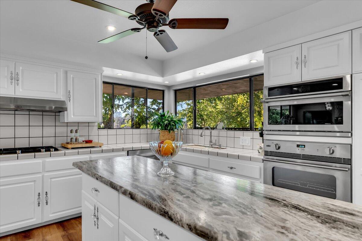 5521 Churn Crk Road Redding, CA 96002 - Photo 28 of 154 11b