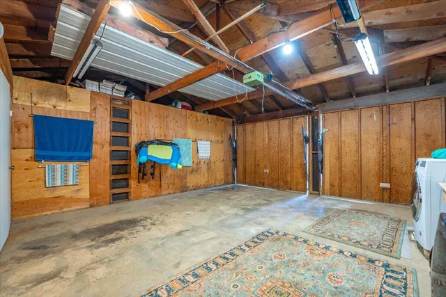 $1,595,000 | 5521 Churn Crk Road, Redding, CA 96002