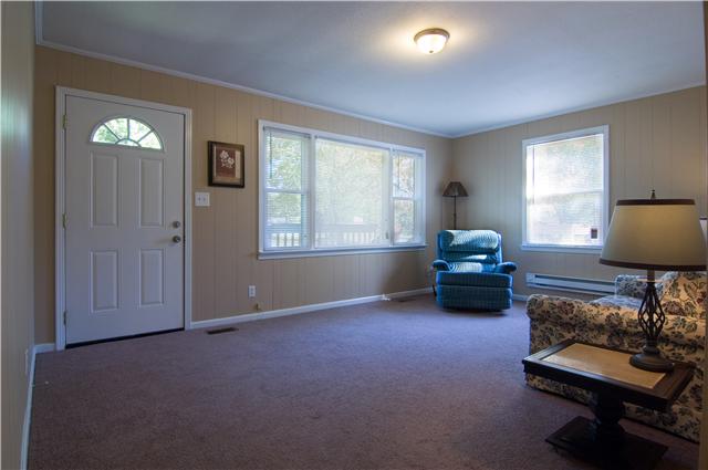 4480 Akin Road Cunningham, TN 37052 - Photo 5 of 20 Living Room