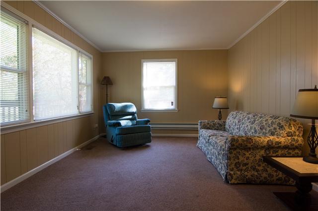 4480 Akin Road Cunningham, TN 37052 - Photo 6 of 20 Living Room