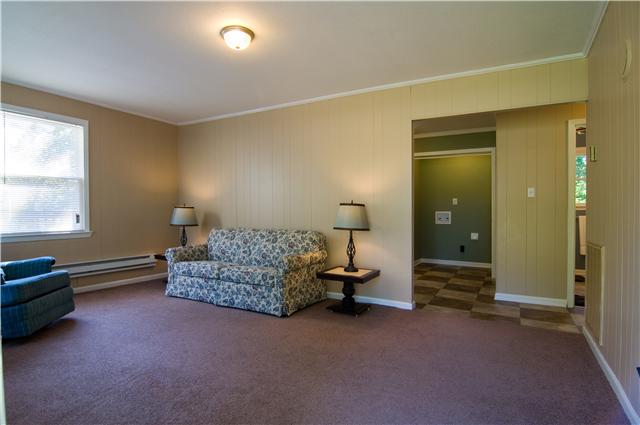 4480 Akin Road Cunningham, TN 37052 - Photo 7 of 20 Living Room