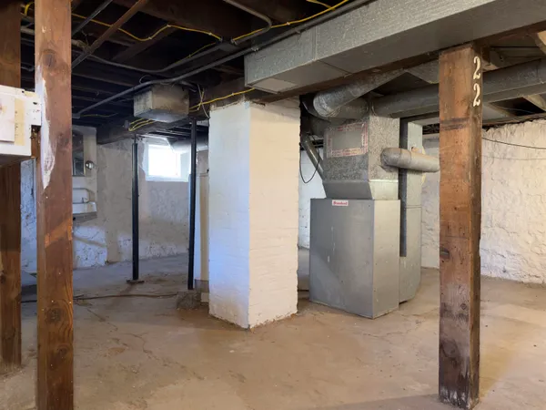 a view of a storage & utility room