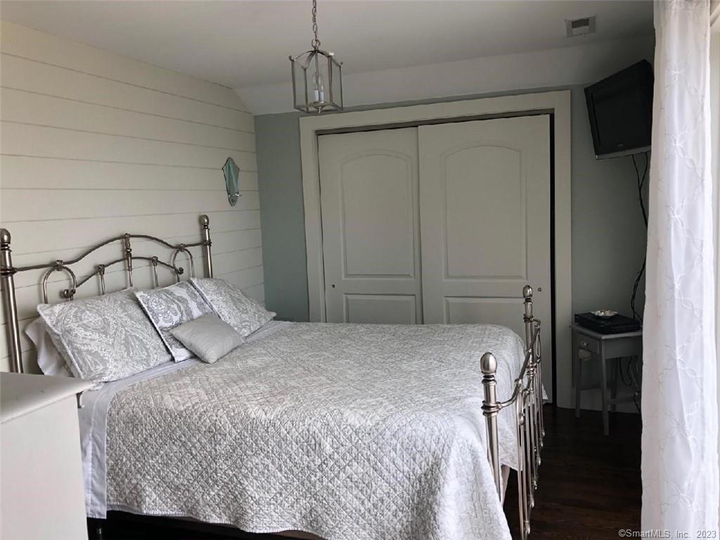 1001 Fairfield Beach Road Fairfield, CT 06824 - Photo 10 of 16