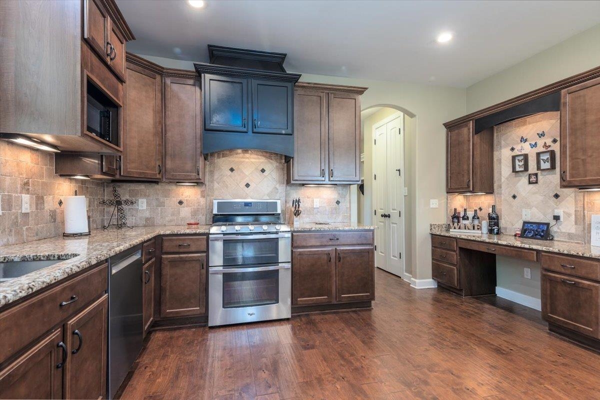751 Lonewood Way Collierville, TN 38017 - Photo 16 of 40
