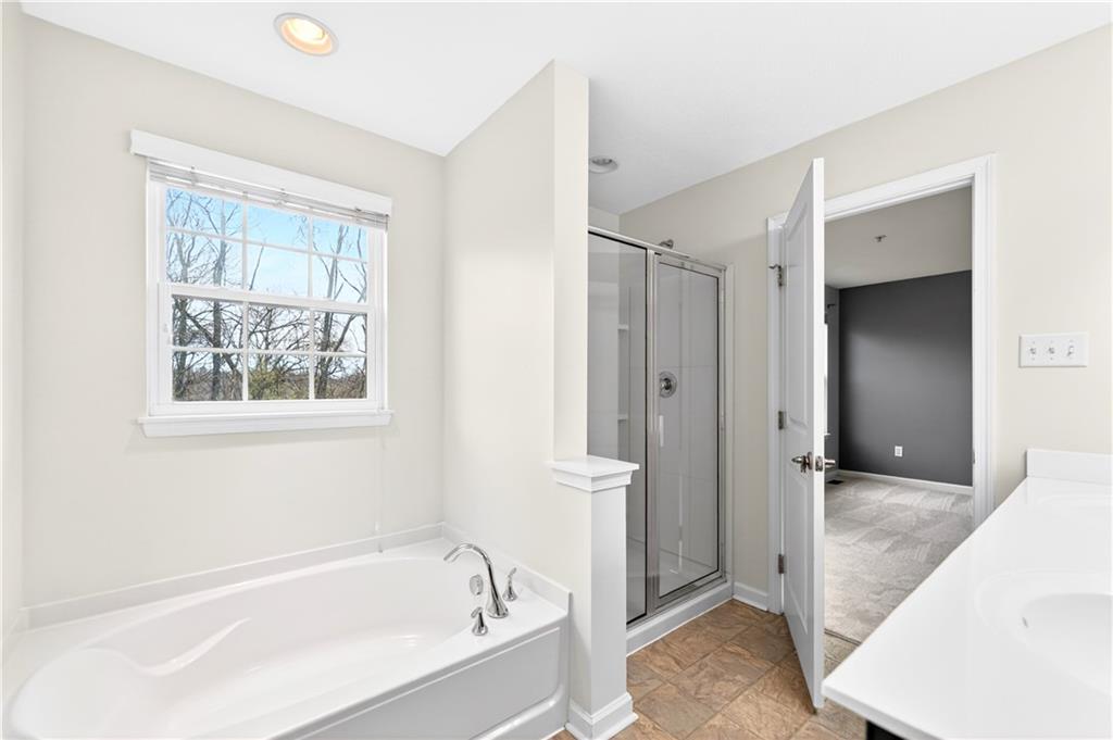 312 Maple Ridge Drive Canonsburg, PA 15317 - Photo 26 of 41 Soaking tub & walk-in shower!!