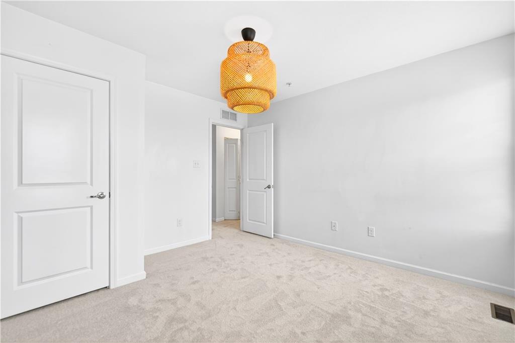 312 Maple Ridge Drive Canonsburg, PA 15317 - Photo 29 of 41 This one has a fun light...