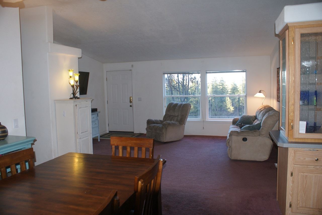 15113 North Mclaughlin Road Ford, WA 99013 - Photo 2 of 20