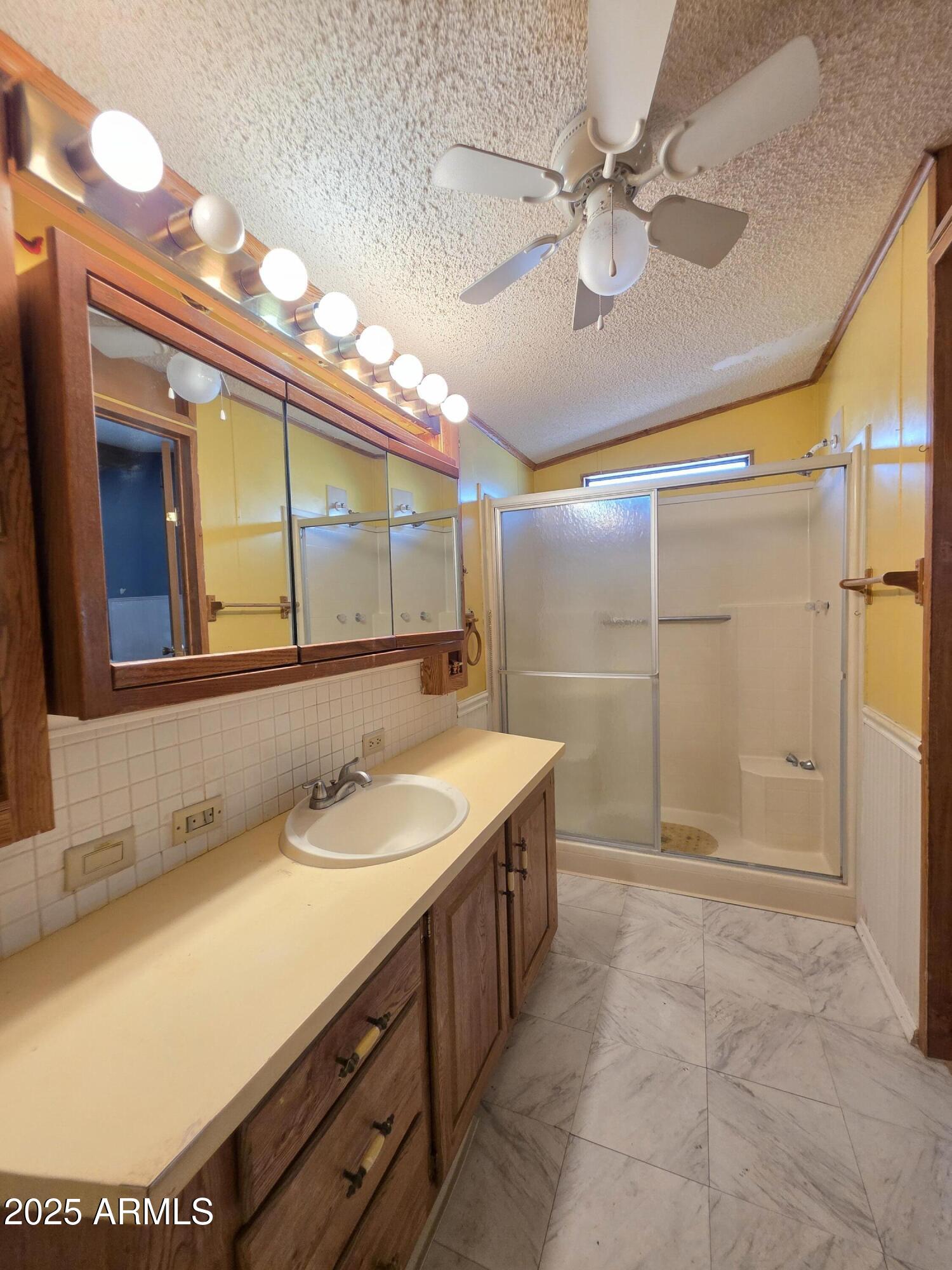 2233 East Behrend Drive, Unit 92 Phoenix, AZ 85024 - Photo 14 of 31 20250923_113639