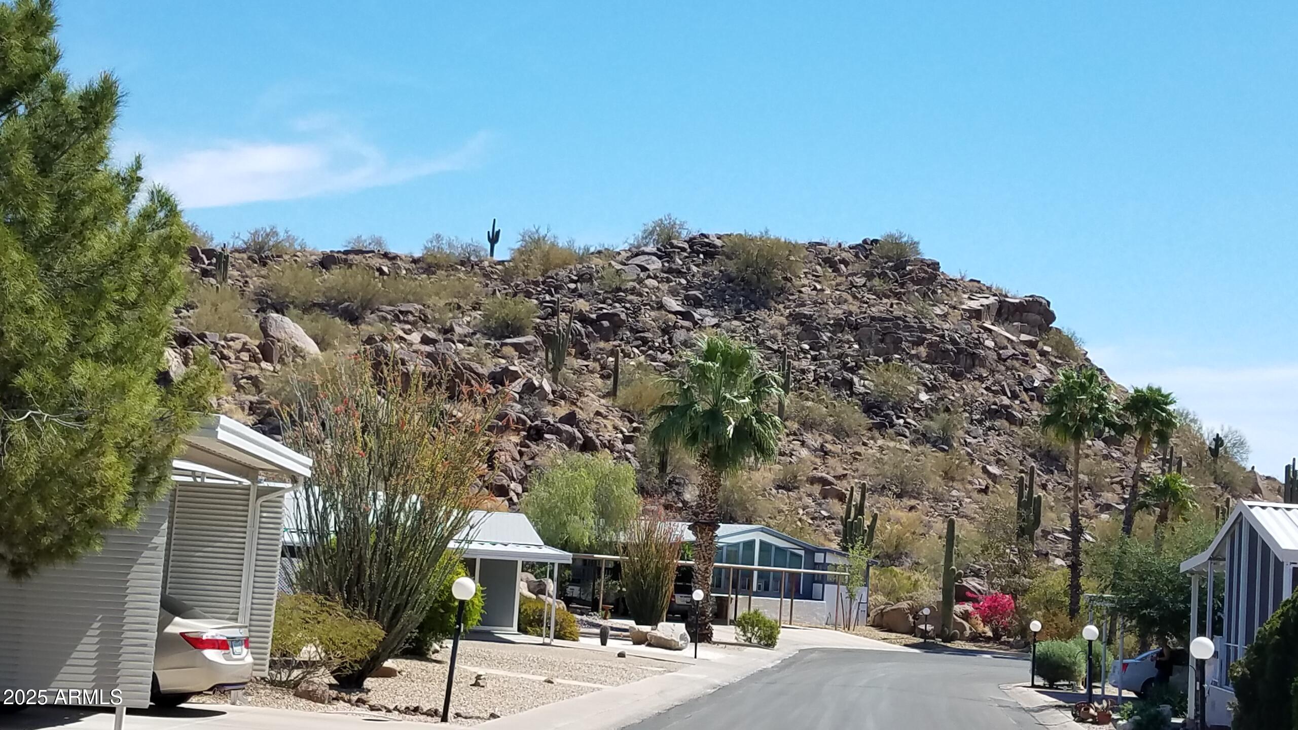 2233 East Behrend Drive, Unit 92 Phoenix, AZ 85024 - Photo 23 of 31 20180407_110252