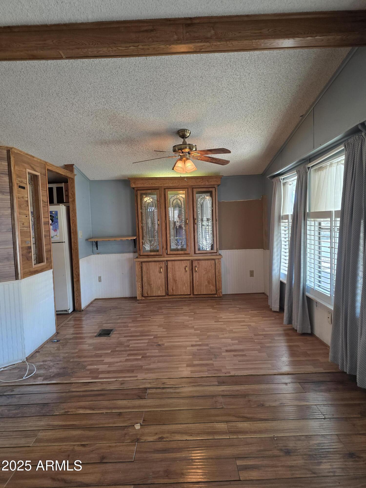 2233 East Behrend Drive, Unit 92 Phoenix, AZ 85024 - Photo 6 of 31 20250923_114224