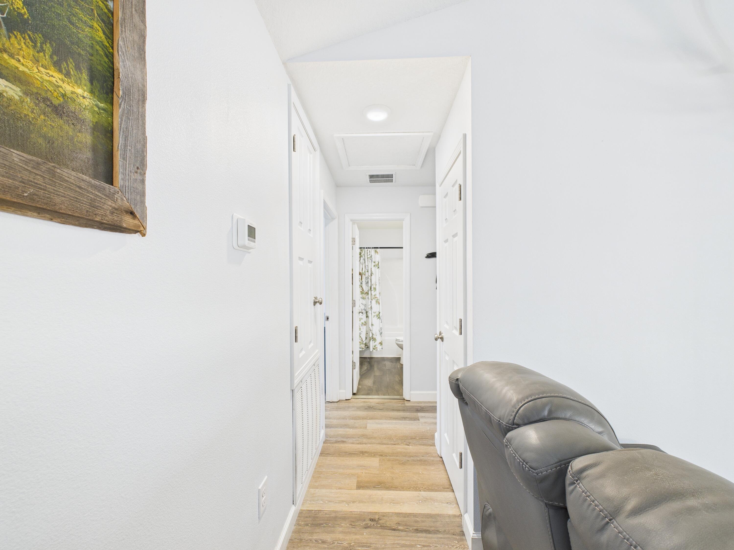 9866 Red Rock Road Milton, FL 32570 - Photo 25 of 44 Hallway