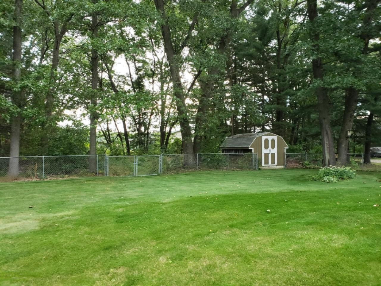 908 Van Eyck Street Muskegon, MI 49442 - Photo 13 of 15 thumbnail_20190829_171813