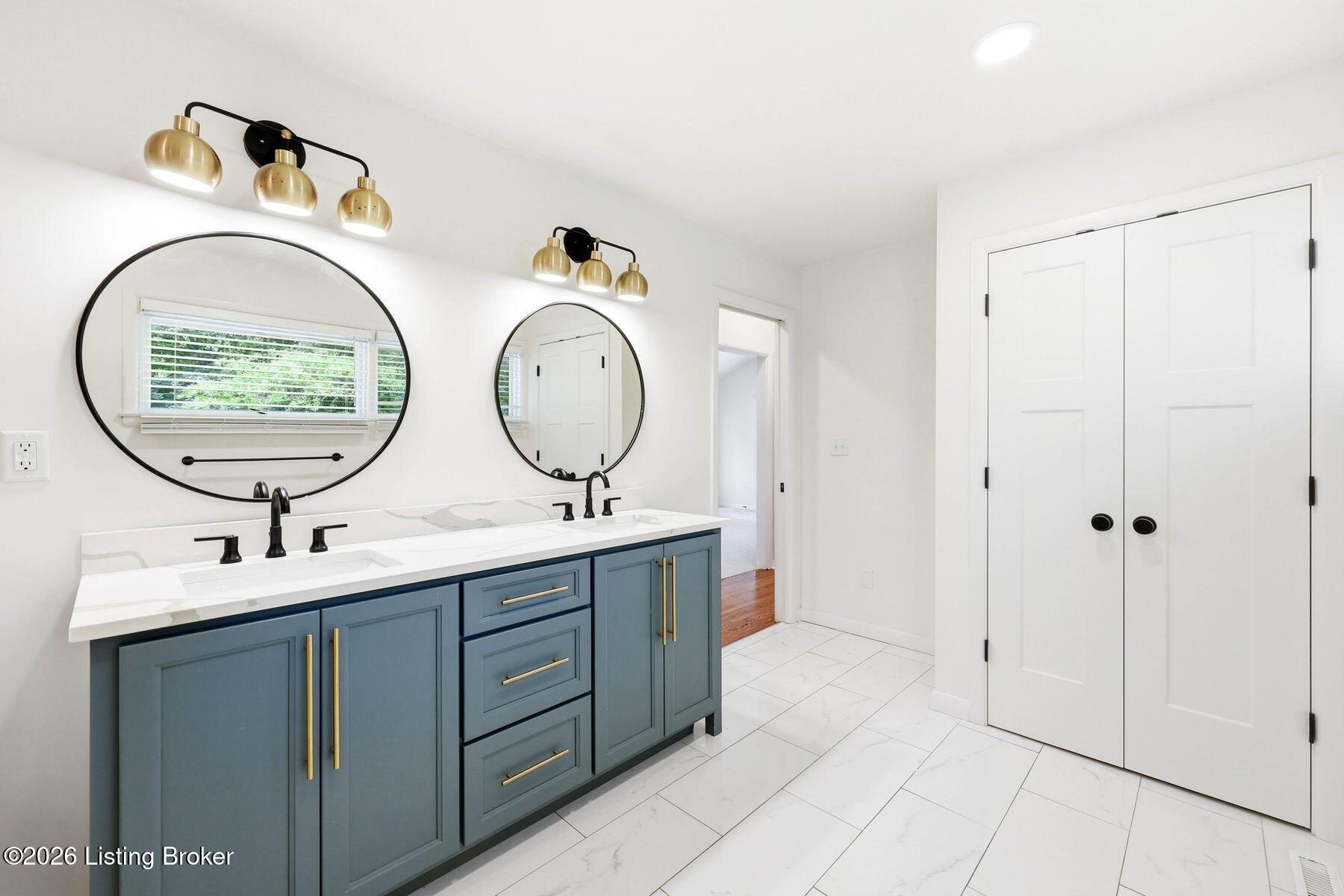 1007 Evergreen Road Anchorage, KY 40223 - Photo 22 of 58 photo_online_021