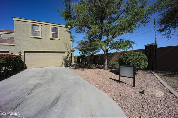 $1,995 | 12990 North 88th Lane, Peoria, AZ 85381