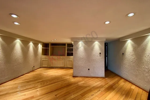 a view of a livingroom with an empty space