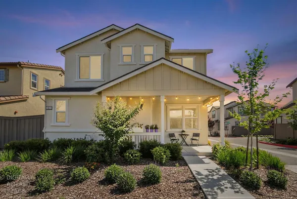 $560,000 | 2011 Grady Circle, Woodland, CA 95776