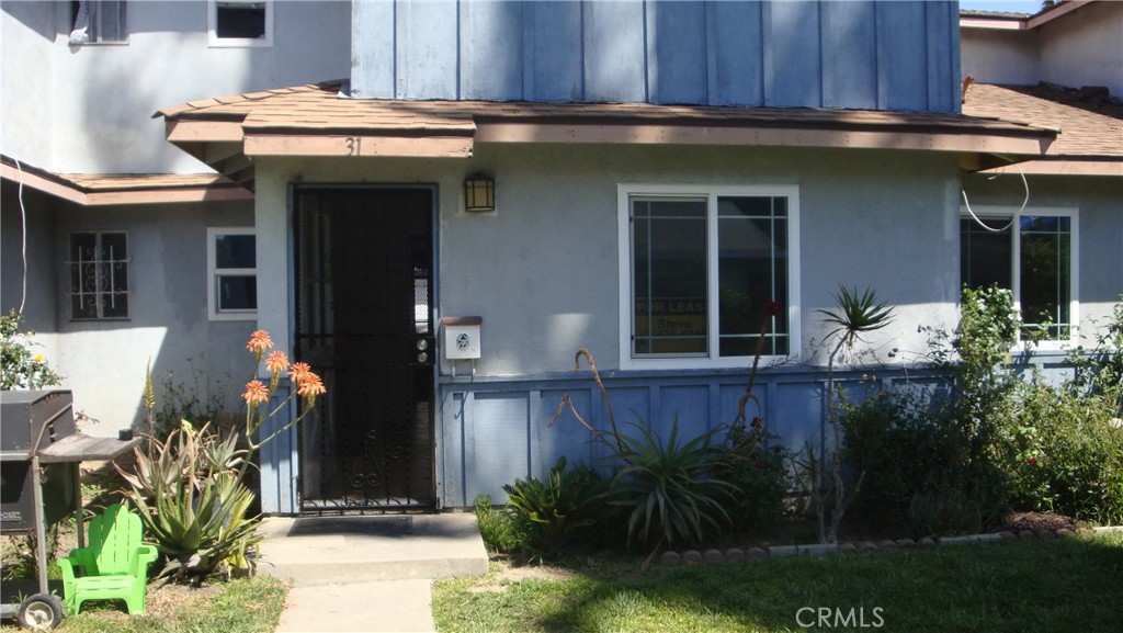 31 Paradise Carson, CA 90745 - Photo 2 of 29