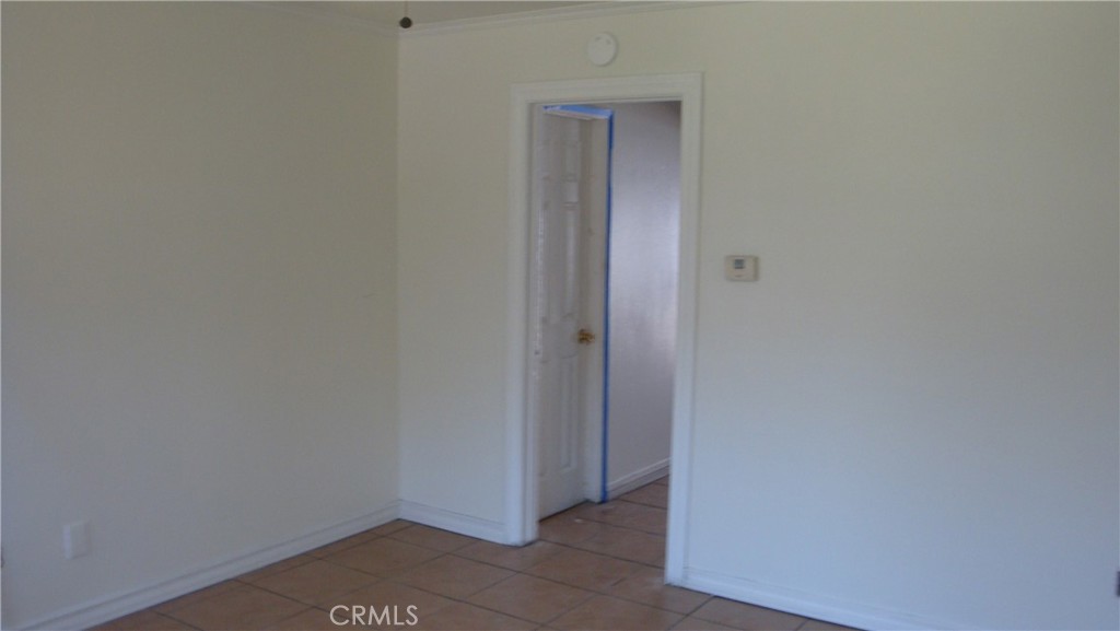 31 Paradise Carson, CA 90745 - Photo 7 of 29