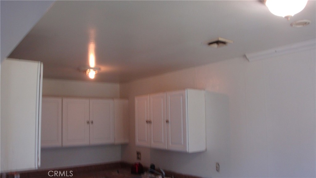 31 Paradise Carson, CA 90745 - Photo 9 of 29